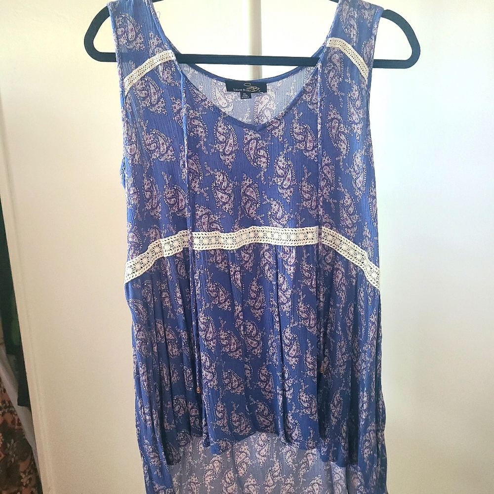 Flowy floral tank